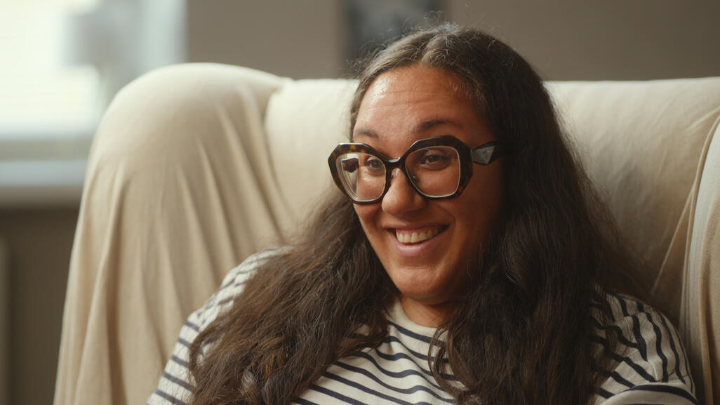 Naiset ensin documentary series